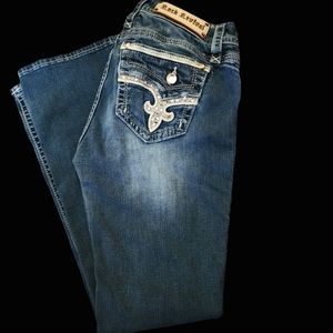 🦄 Rock Revival Embellished Bootcut Jeans (Size 30)
